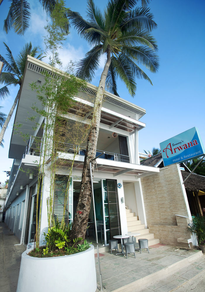 Grand Blue Beach Hotel Manoc-Manoc Exterior photo